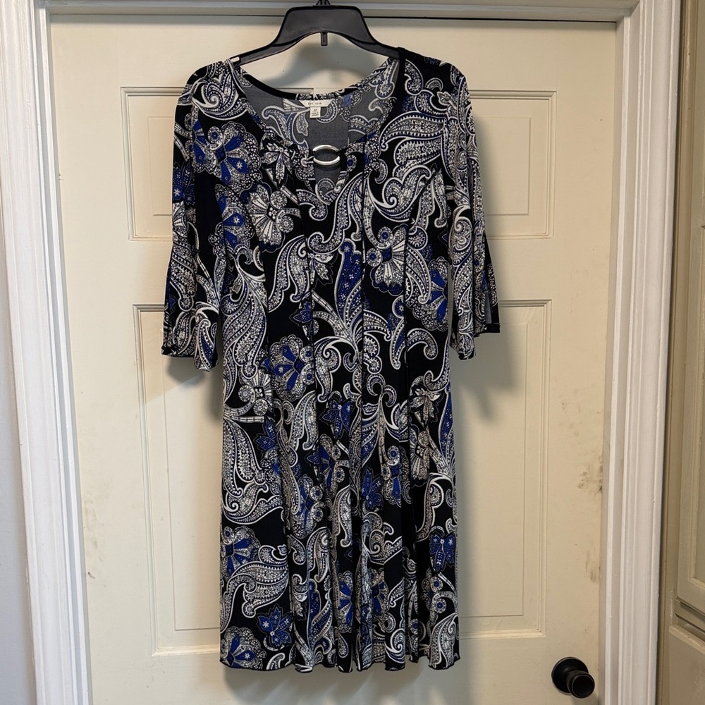 Elegant Black and Blue Paisley Long Sleeve Dress